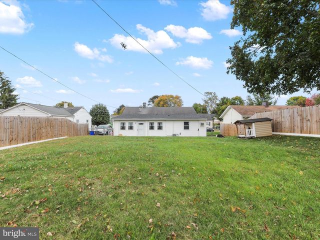 1229 WAYNE AVE, Hagerstown, MD 21742