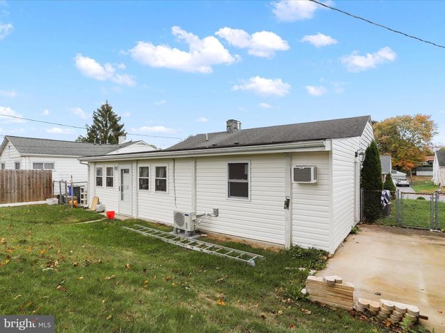 1229 WAYNE AVE, Hagerstown, MD 21742
