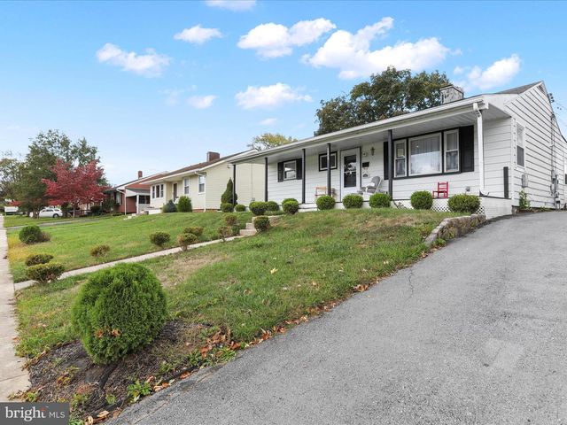 1229 WAYNE AVE, Hagerstown, MD 21742