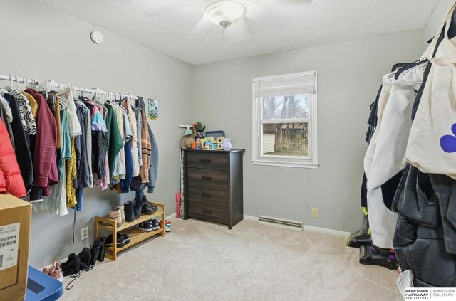 406 Robinson Avenue, Bellevue, NE 68005