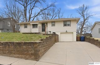 406 Robinson Avenue, Bellevue, NE 68005