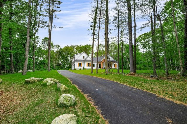 1332 South Road, South Kingstown, RI 02879