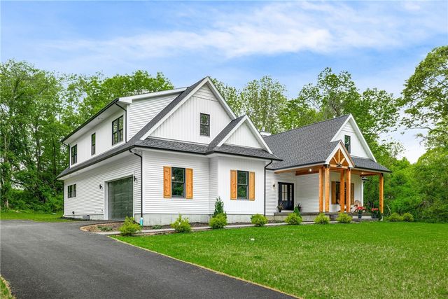 1332 South Road, South Kingstown, RI 02879