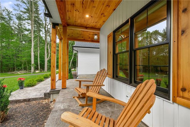 1332 South Road, South Kingstown, RI 02879
