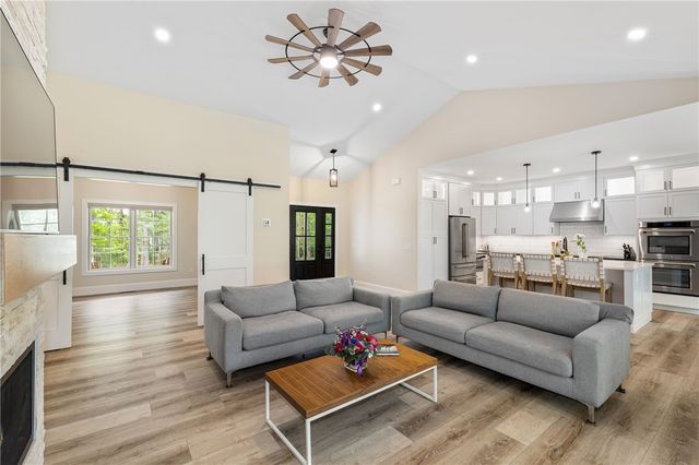 1332 South Road, South Kingstown, RI 02879