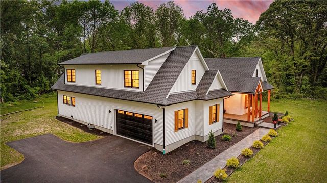 1332 South Road, South Kingstown, RI 02879