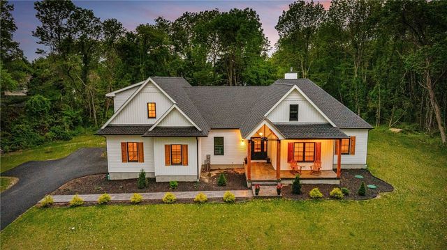 1332 South Road, South Kingstown, RI 02879
