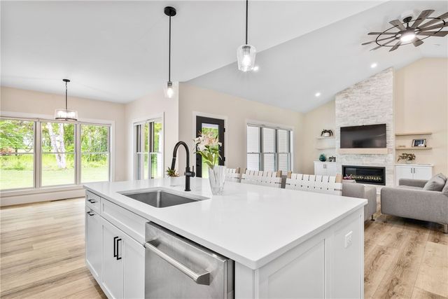 1332 South Road, South Kingstown, RI 02879