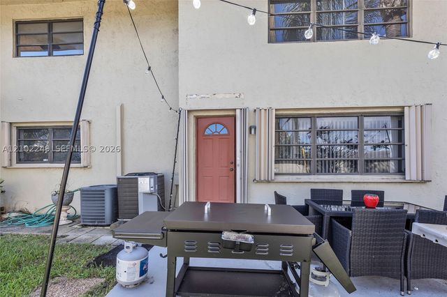 1769 NE 40th Pl 505, Pompano Beach, FL 33064