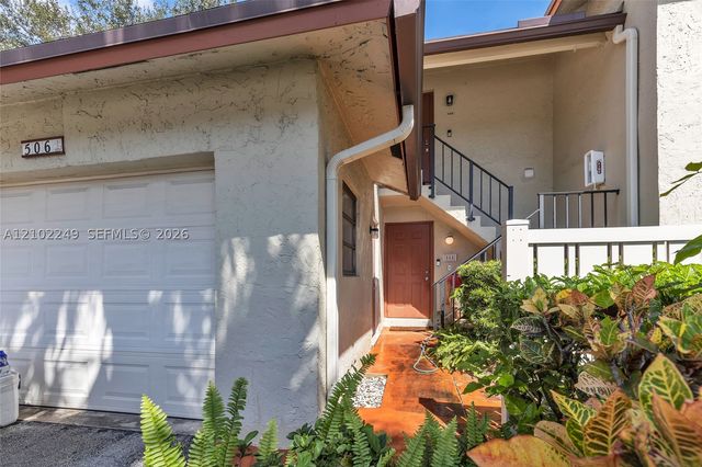 1769 NE 40th Pl 505, Pompano Beach, FL 33064
