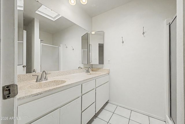 827 S HACIENDA Drive, Tempe, AZ 85281