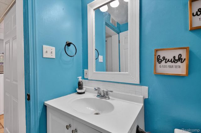 39 Pine Drive, Northfield Township, MI 48189