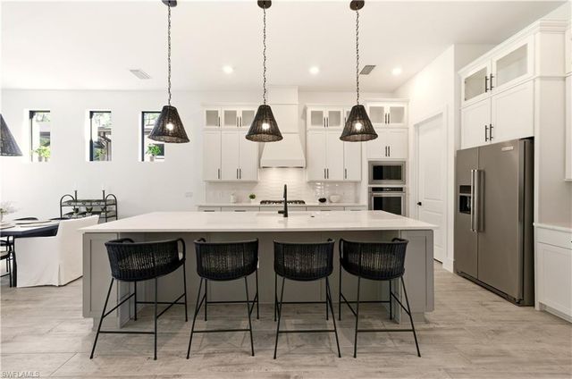 16265 Verilyn CIR, Naples, FL 34110