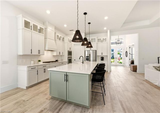 16265 Verilyn CIR, Naples, FL 34110