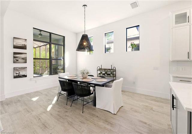 16265 Verilyn CIR, Naples, FL 34110