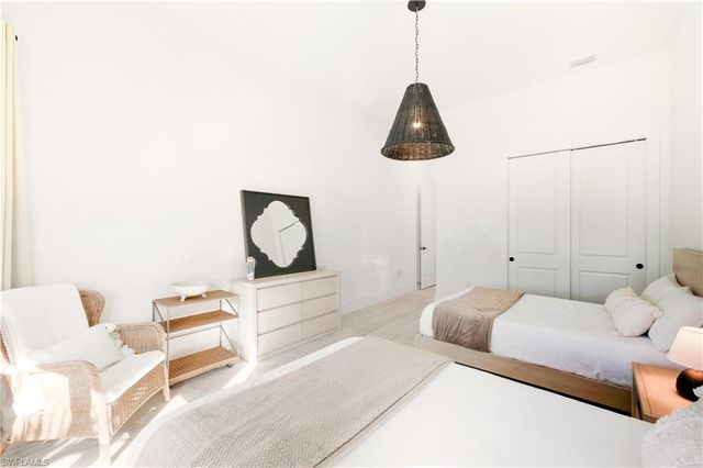 16265 Verilyn CIR, Naples, FL 34110