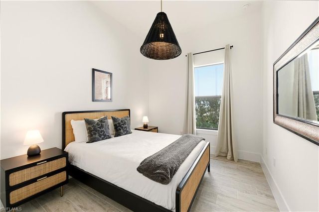 16265 Verilyn CIR, Naples, FL 34110