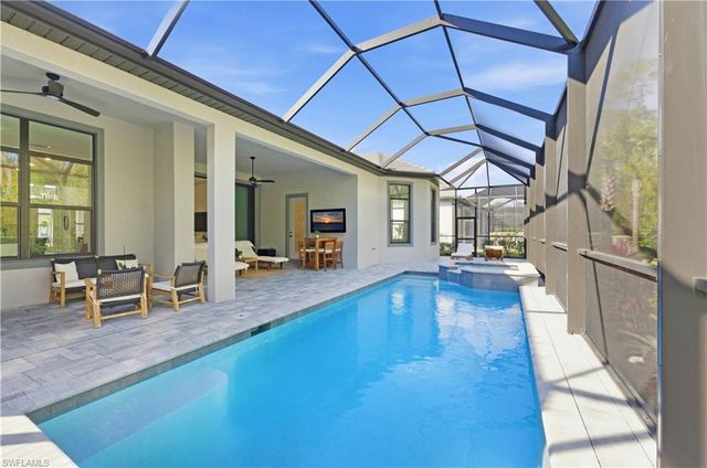 16265 Verilyn CIR, Naples, FL 34110