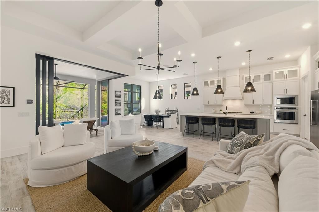 16265 Verilyn CIR, Naples, FL 34110