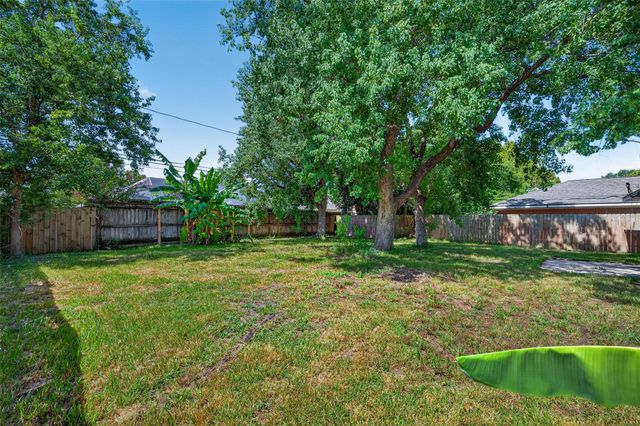 7607 Tanager Street, Houston, TX 77074