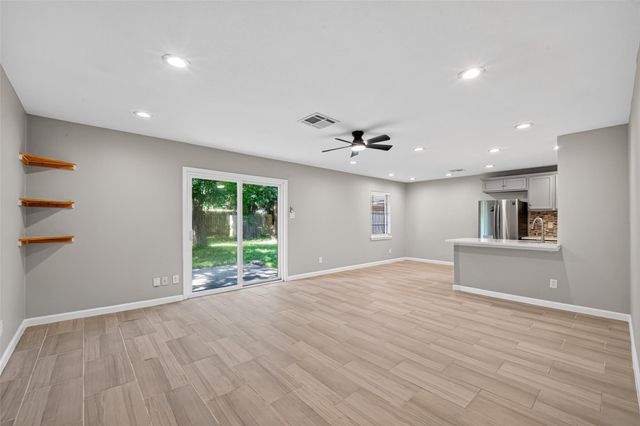 7607 Tanager Street, Houston, TX 77074