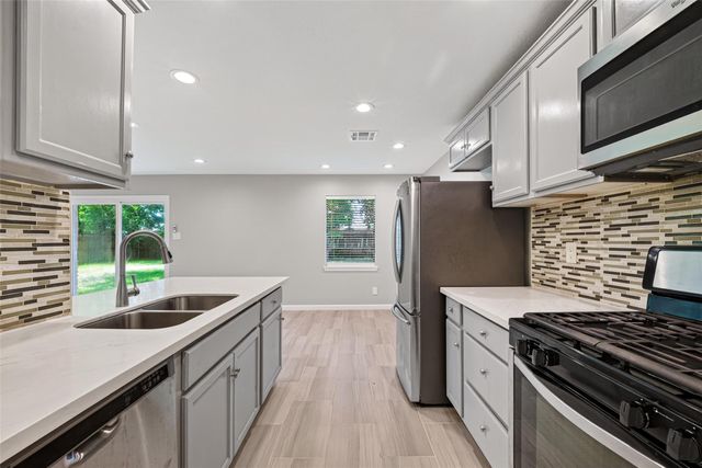 7607 Tanager Street, Houston, TX 77074