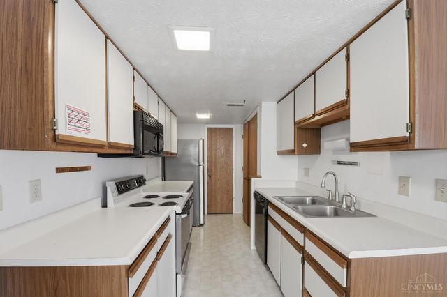 5172 Londonderry Drive, Sharonville, OH 45241