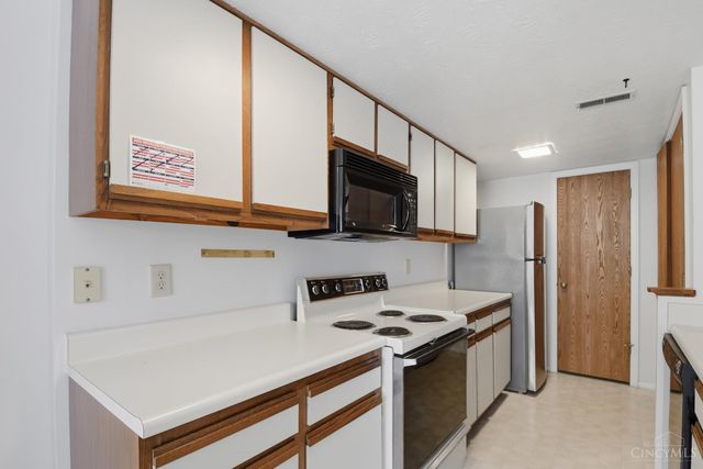 5172 Londonderry Drive, Sharonville, OH 45241