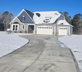 152 Furnies Place, Loris, SC 29569