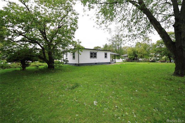 1537 Agate Street, Bay Shore, NY 11706