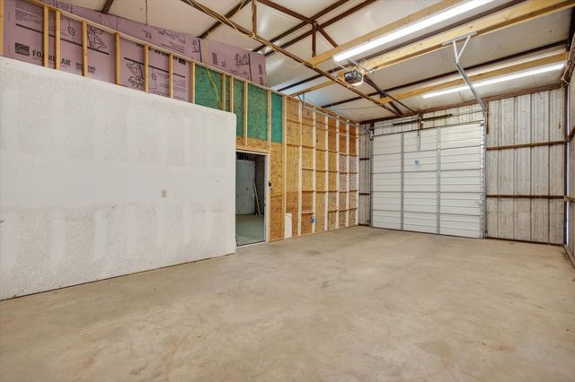 721 Comanche Cove Drive, Granbury, TX 76048