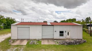 721 Comanche Cove Drive, Granbury, TX 76048