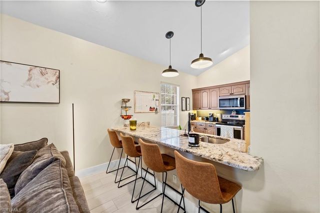 861 97th AVE N, Naples, FL 34108