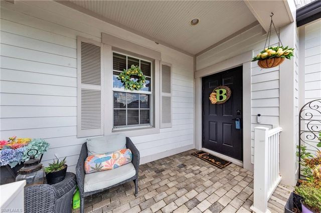 861 97th AVE N, Naples, FL 34108