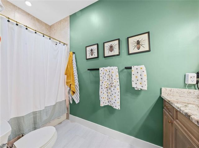 861 97th AVE N, Naples, FL 34108