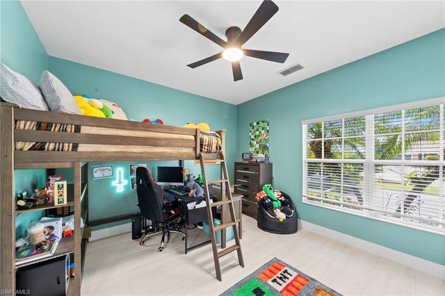 861 97th AVE N, Naples, FL 34108