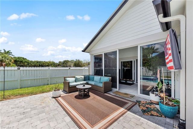 861 97th AVE N, Naples, FL 34108