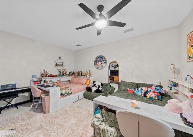 861 97th AVE N, Naples, FL 34108