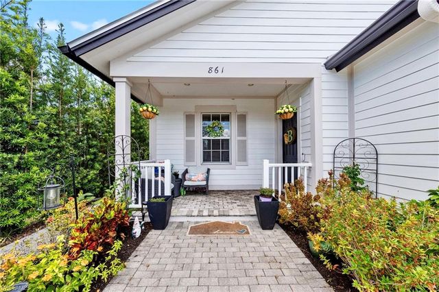 861 97th AVE N, Naples, FL 34108