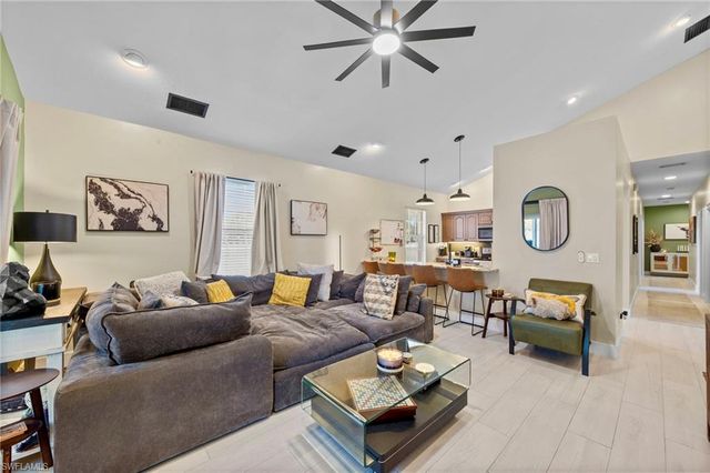 861 97th AVE N, Naples, FL 34108