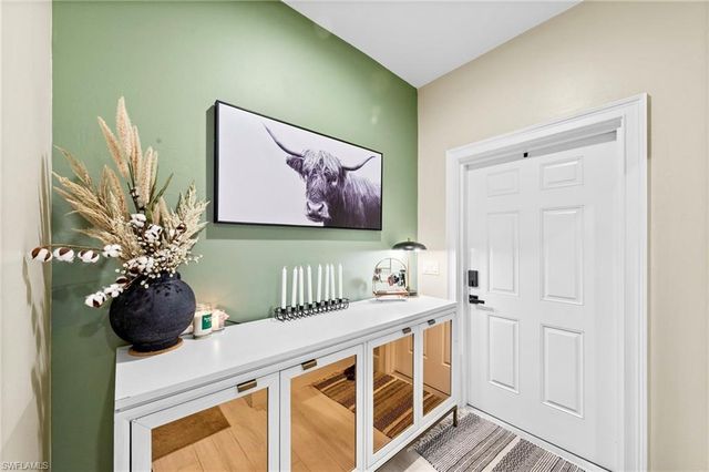 861 97th AVE N, Naples, FL 34108