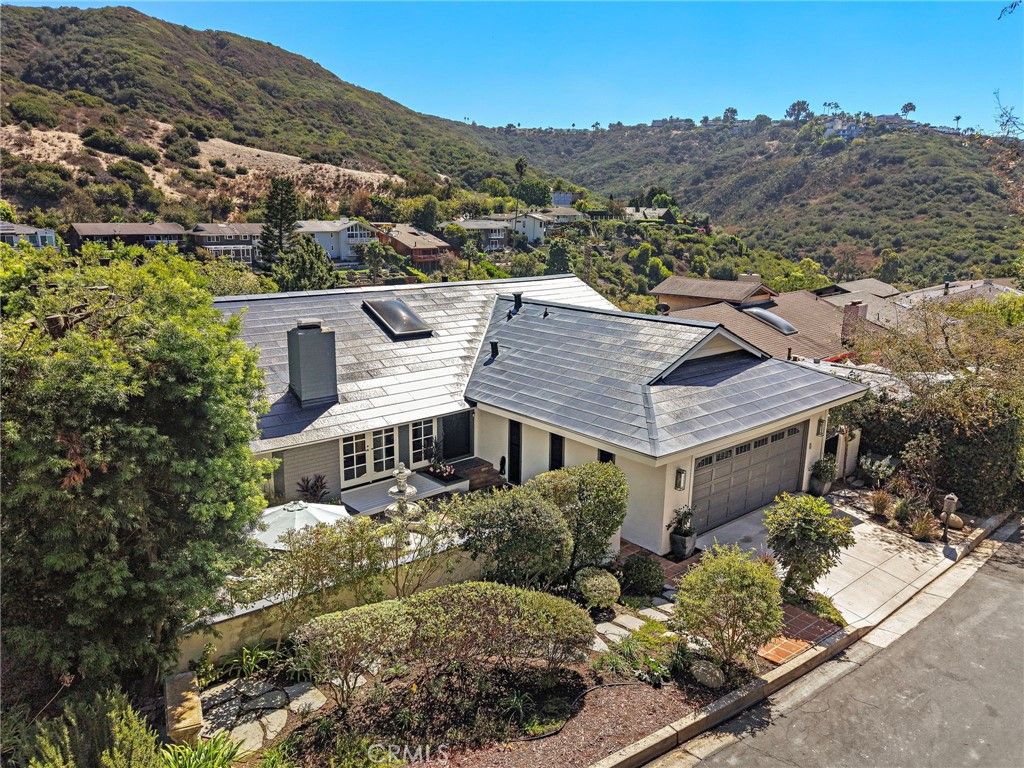 1467 Regatta Road, Laguna Beach, CA 92651