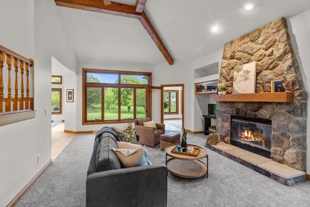 W292N3634 Stillmeadow ROAD, Pewaukee, WI 53072