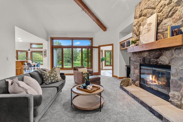 W292N3634 Stillmeadow ROAD, Pewaukee, WI 53072