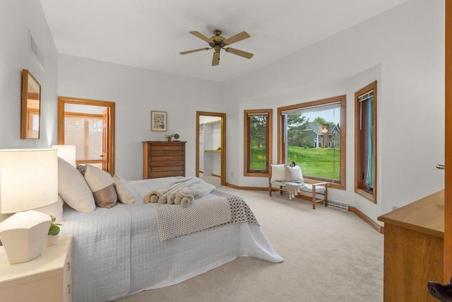 W292N3634 Stillmeadow ROAD, Pewaukee, WI 53072