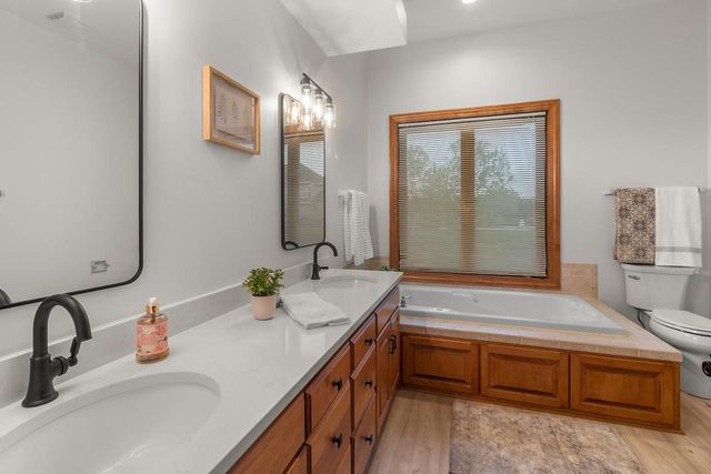 W292N3634 Stillmeadow ROAD, Pewaukee, WI 53072