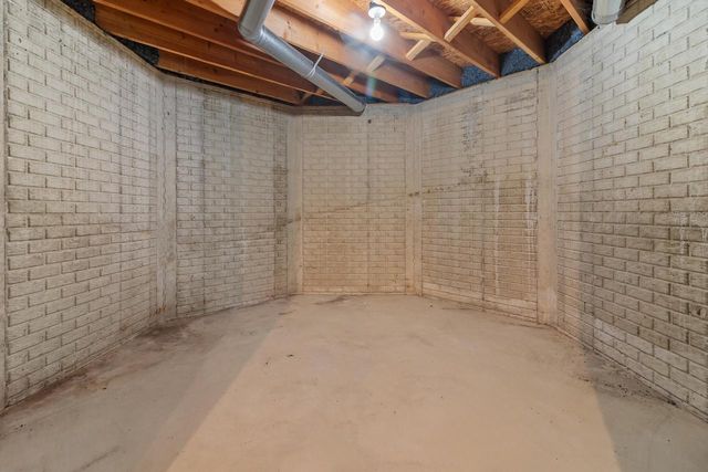 W292N3634 Stillmeadow ROAD, Pewaukee, WI 53072
