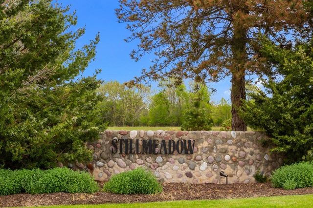W292N3634 Stillmeadow ROAD, Pewaukee, WI 53072