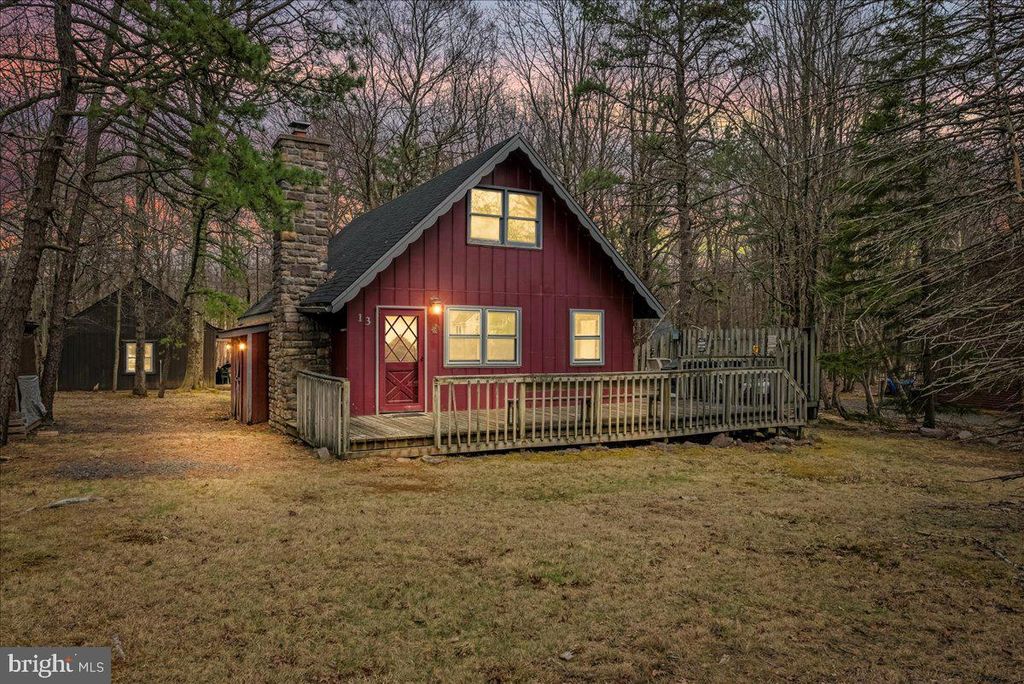170 FERN RIDGE RD, Blakeslee, PA 18610