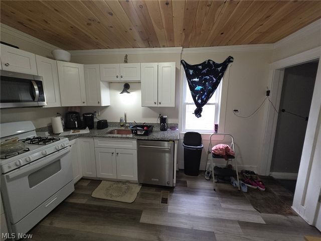 3395 W 91st Street, Cleveland, OH 44102